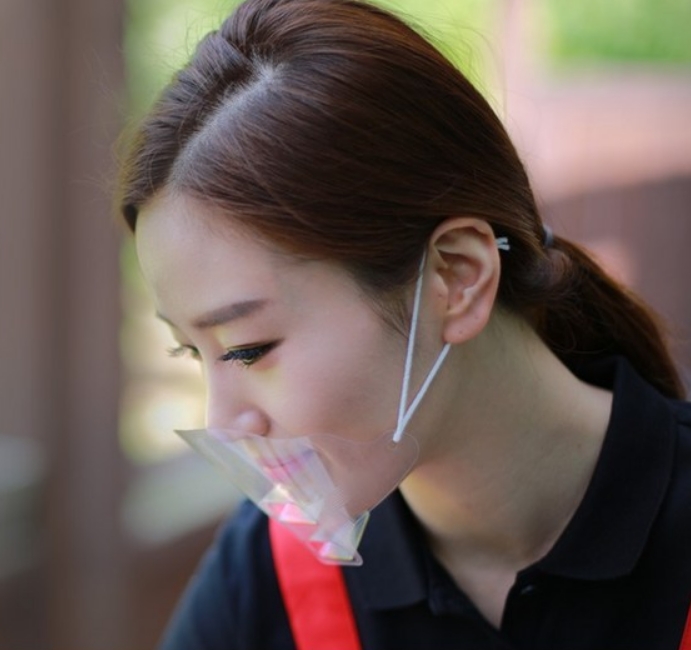  위생은 철저히 조리용마스크로 하세요