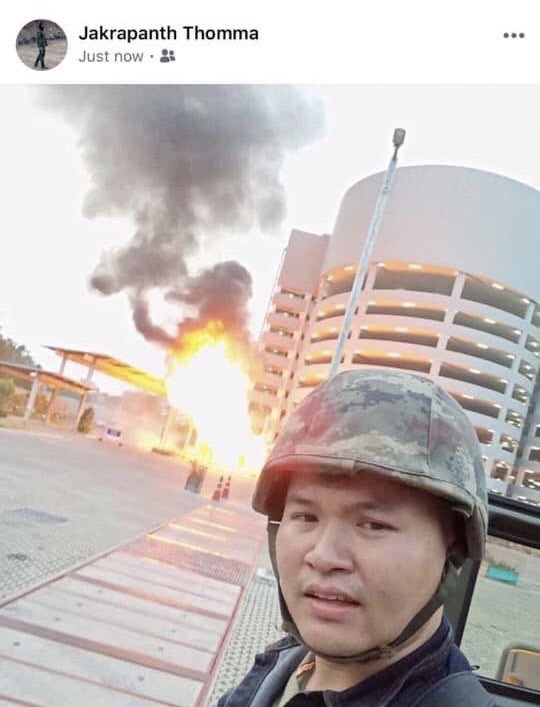  태국코랏총격전20명사망
