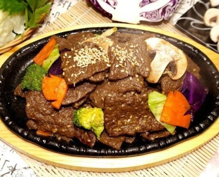  와 콩고기 진짜 맛있어요 여기 콩고기파는곳이에요