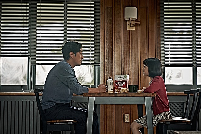  영화 클로젯 후기_벽장 속으로 사라진 아이들은 어디로 간걸까?