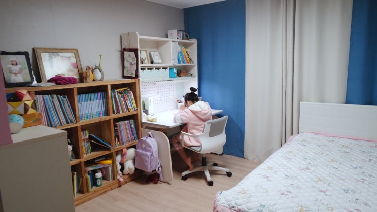  초등학생방은 학생용 책상 일룸 링키플러스로 추천해요~