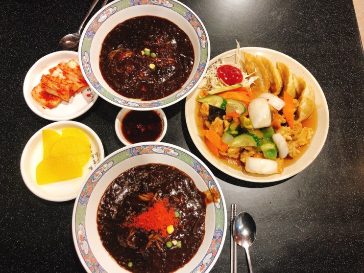  청주 용암동 중국집에서 짜장면, 탕수육 먹었어요. From.상하이객잔