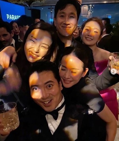 이하늬, '기생충' 아카데미 뒤풀이 현장 공개..할리우드서 외친 "충무로 만세" 이하늬, '기생충' 아카데미 뒤풀이 현장 공개..할리우드서 외친 "충무로 만세"