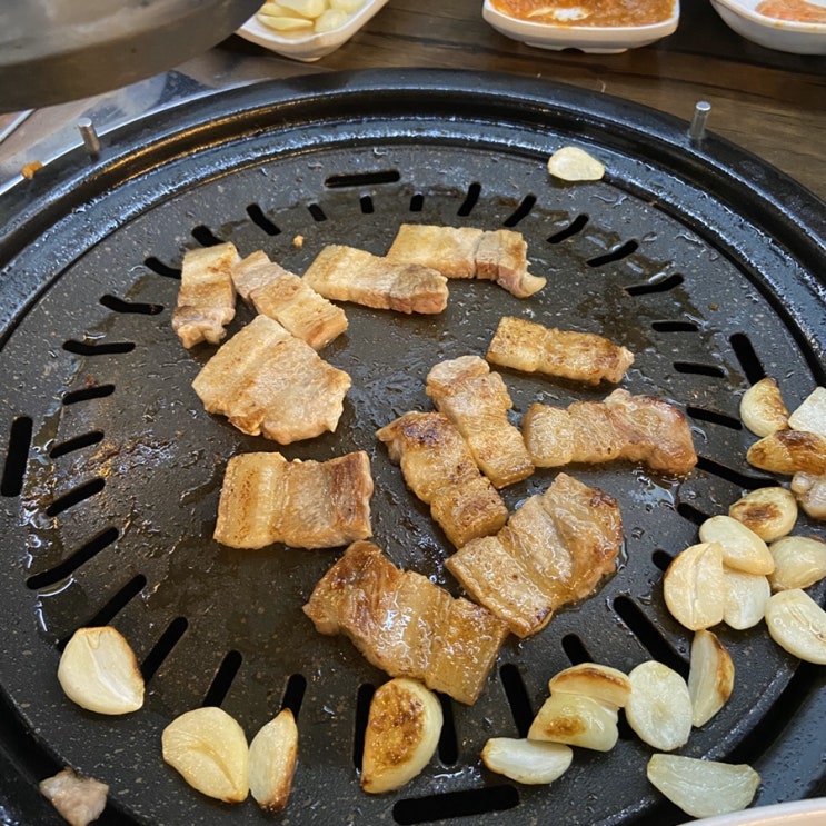  안산 회식장소 추천 : 삼겹살 맛있는 육장갈비 : 해물된장찌개 비빔냉면까지!