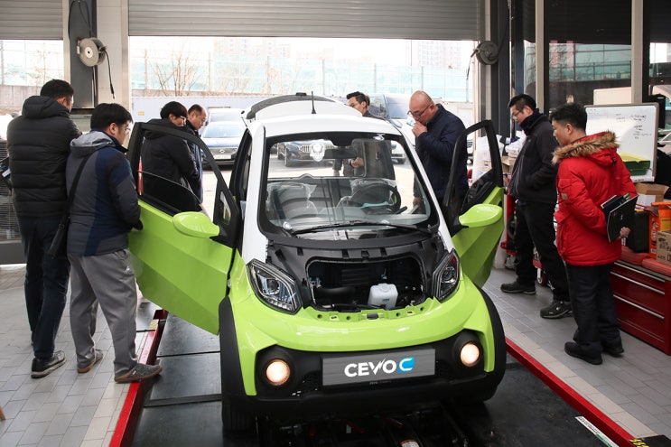 [CEVO 매뉴얼] 캠시스 초소형 전기차 CEVO-C의 후드룸 살펴보기