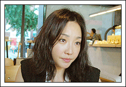  나는 마이너리그가 좋다 [현장+人] | 김성희 페스티벌 봄 디렉터 | 글 염혜원 _ 예술경영지원센터 국제사업부 지식․정보 파트