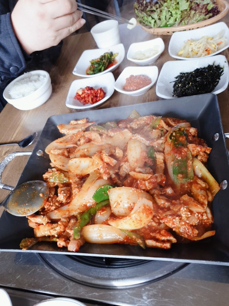 평택안중맛집 / 제육볶음/ 안중일품생고기 두루치기/점심메뉴^^