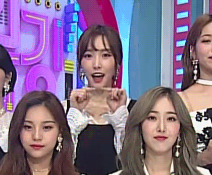  여자아이들 덕질에 진심인 여자친구 유주