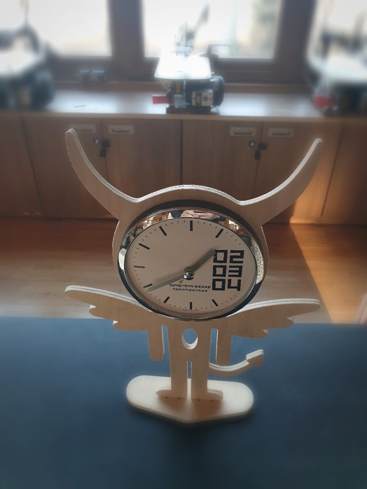  자작나무시계