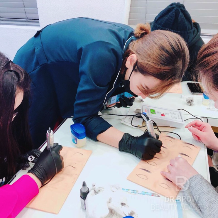  강남반영구수강 . 제대로 알아보고 시작해보세요.