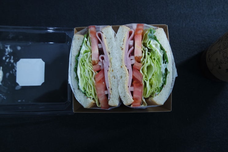 동탄에 있는 샌드위치와 샐러드 (2020년)