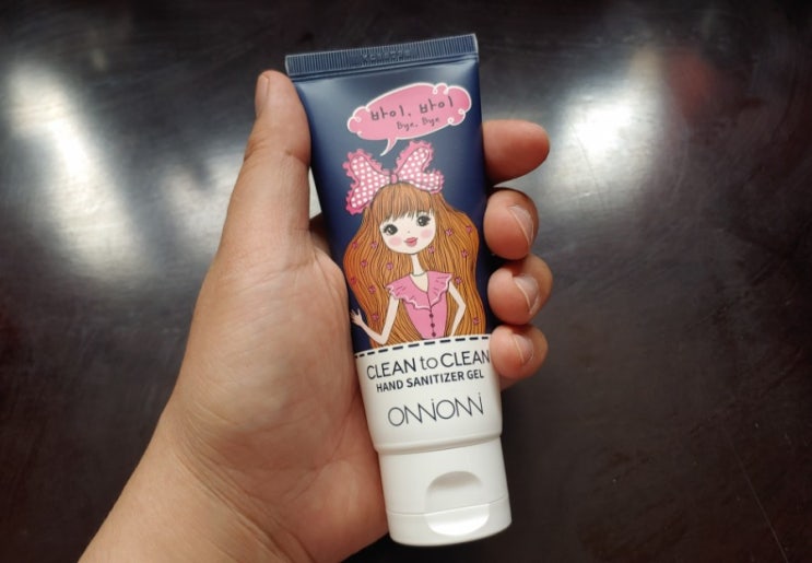 휴대용 손소독제 클린투클린 핸드 새니타이저 겔로 코로나19 예방 휴대용 손소독제 클린투클린 핸드 새니타이저 겔로 코로나19 예방