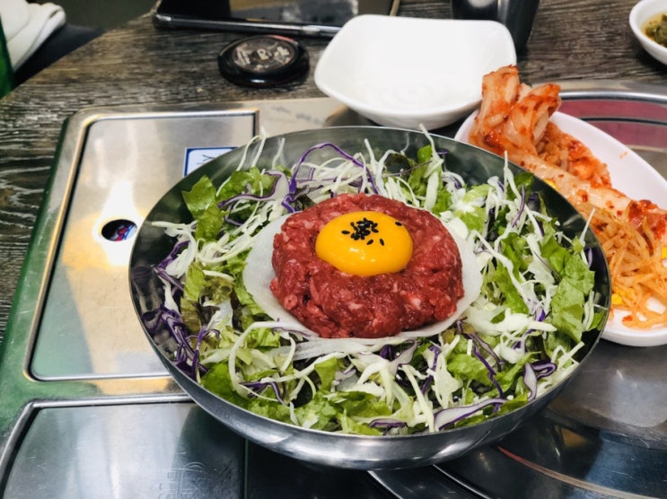  신림맛집 신원시장 _ 육회 고모네정육식당