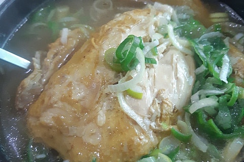 초석잠상황버섯삼계탕 이미지