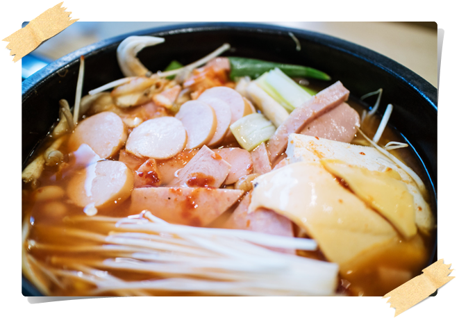 스팸 듬뿍 넣고 만드는 부대찌개 레시피 알아보기