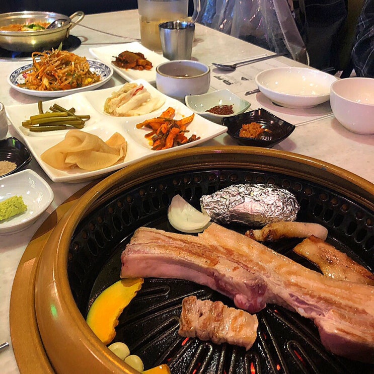  오목교역 맛집, 목동 삽겹살 맛집인 “육화식당” (목동직영점)