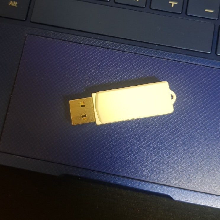  삼성 갤럭시북 플렉스 노트북 프리도스 모델 윈도우 설치(1) : 설치 USB 만들기