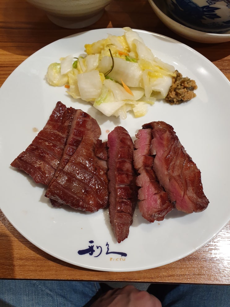 후쿠오카 맛집 - 牛たん炭焼 利久 博多駅店(리큐)
