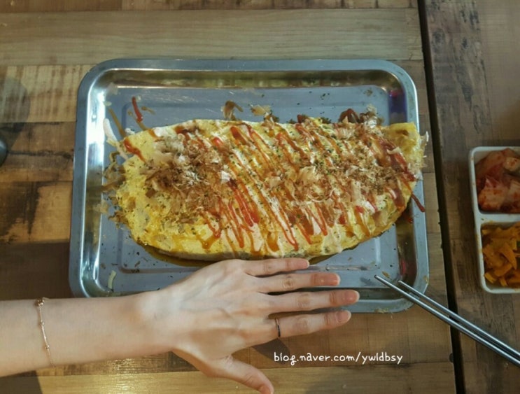  연남동 입짧은 햇님의 단골 맛집 & 술집 '탕탕' 리뷰 (양푼이 김치찌개, 미친 제육볶음, 부산식 계란말이, 깔뽀끼 솔직한 맛 평가)