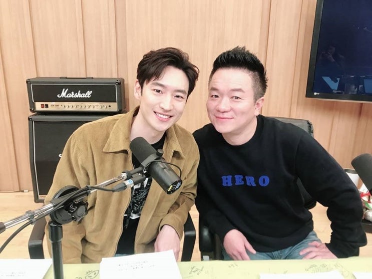 컬투쇼 나온 배우 이제훈 컬투쇼 나온 배우 이제훈