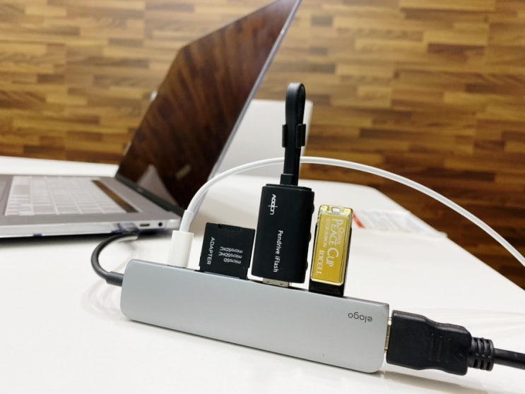 맥북프로 16 필수템! USB-C 멀티허브, 엘라고 스타일로 고른 이유