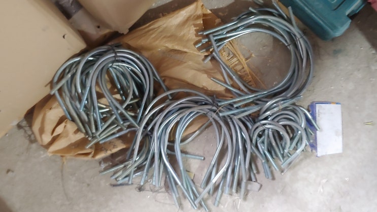 몇가지 체결 철물 행거 U볼트 유볼트 브라켓 종류 몇가지 체결 철물 행거 U볼트 유볼트 브라켓 종류