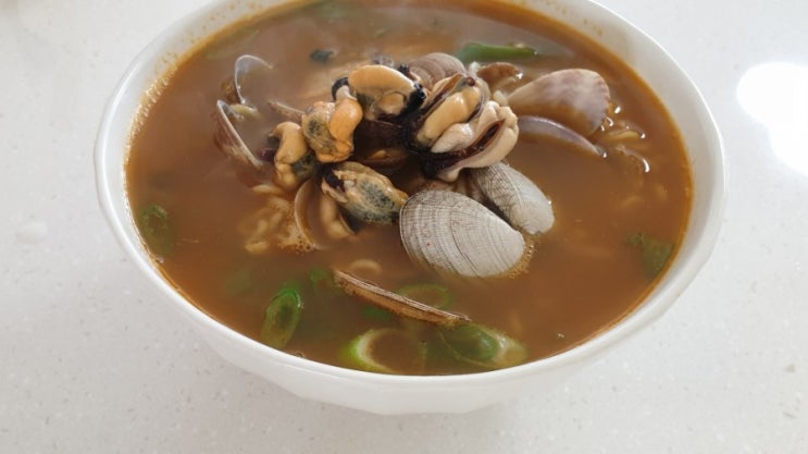  라끼남 조아라 :: 강호동 조개라면 집에서 끼리본 후기