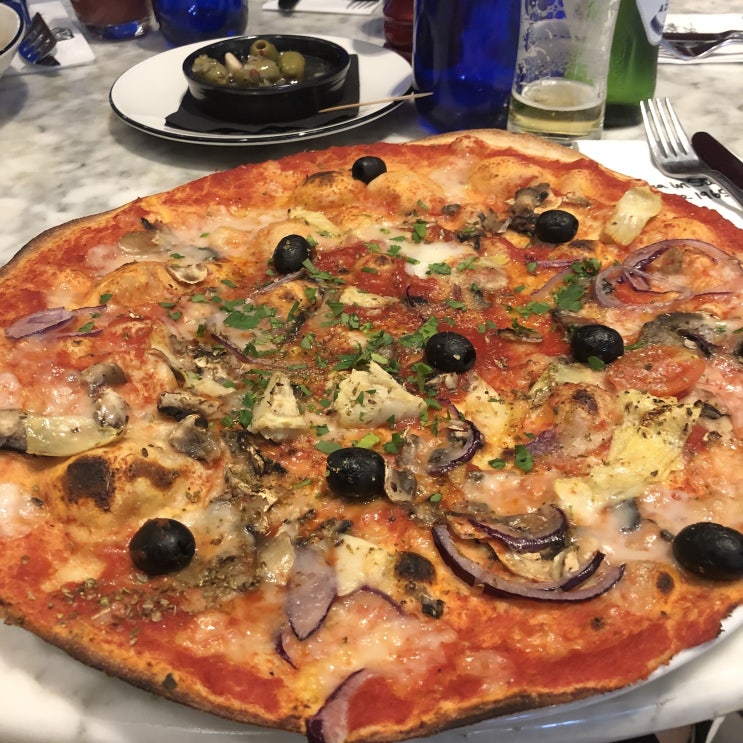  런던 식사일기 | 피자 익스프레스 Pizza Express, 빅 이지 BIG EASY, 티비츠 Tibits