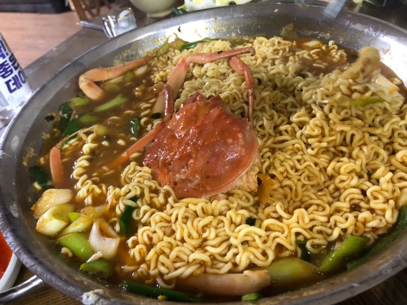 浦項九龍浦市場見物 カン・ホドンのラッキナム カニラーメンの作り方