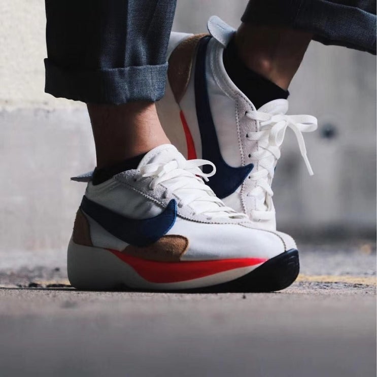  {추천} NIKE Moon Race QS 화이트 솔라 블루 BV7779100 {합리적쇼핑}