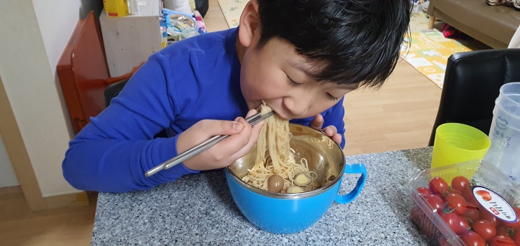  겨울방학. 하룻동안의 식사