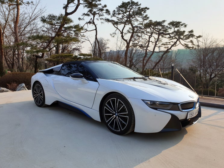  [차량소개]Bmw i8 Roadster::플러그인하이브리드차량::크리스탈화이트색상::BMW백대파는백팀장::스타필드하남BMW