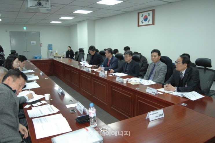 기름값 인하 알뜰주유소 정책, 업계간 시각차 ‘여전’ 기름값 인하 알뜰주유소 정책, 업계간 시각차 ‘여전’