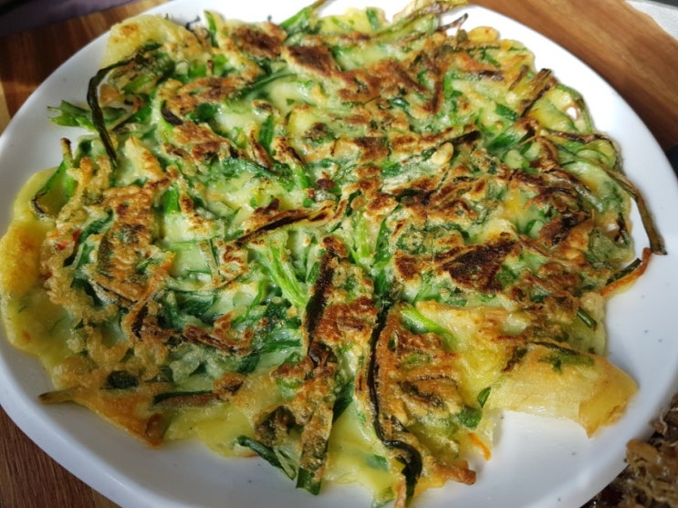  육전비빔밥이 맛있는 망미동 밥집 물레방아