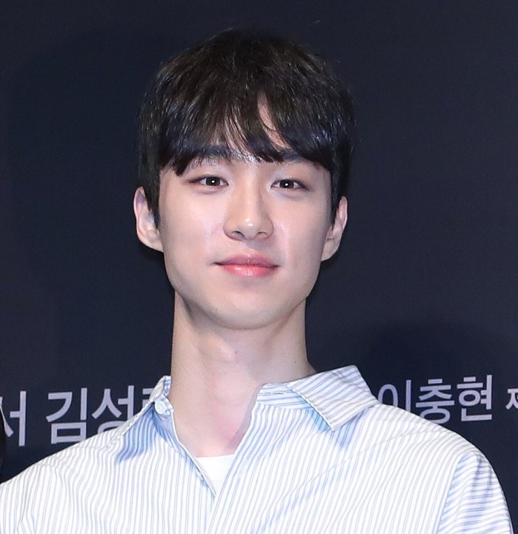 잘생겨서 난리 난 콜 영화감독 이충현 잘생겨서 난리 난 콜 영화감독 이충현