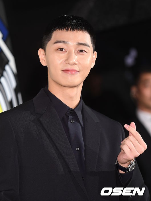 박서준의 선행 !!코로나19 를 이겨냈으면하는 기부를 1억 박서준의 선행 !!코로나19 를 이겨냈으면하는 기부를 1억
