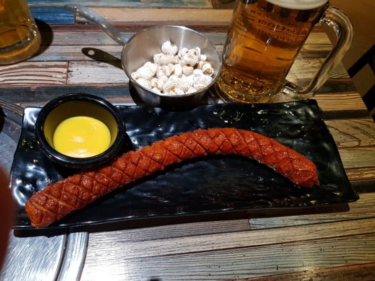 대구 내당동 가성비 맥주 맛집 : 뚱스비어 / 옛날치킨 / 소세지 / 생맥주 한잔 / 감삼역 맛집 / 안주싸고 맛있는 집