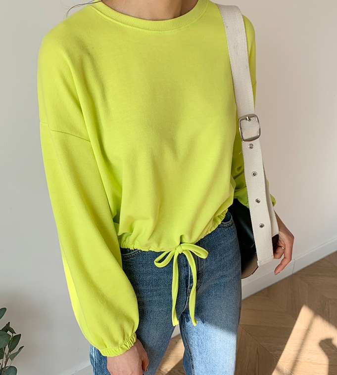  데일리룩 몰랑뉴 스트링 크롭티셔츠