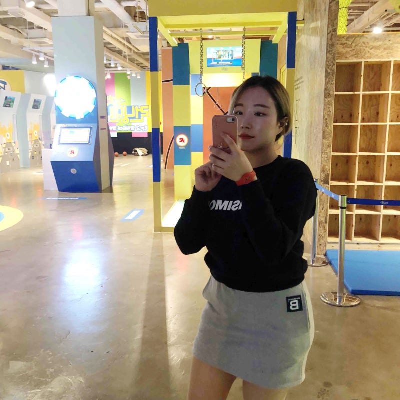 데일리코디 벤시몽 맨투맨코디로 상큼한 봄느낌 !