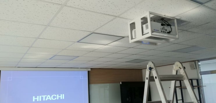  프로젝터 보호함(케이스). 진천프로젝터. 공주프로젝터. 부여프로젝터. 빔프로젝터