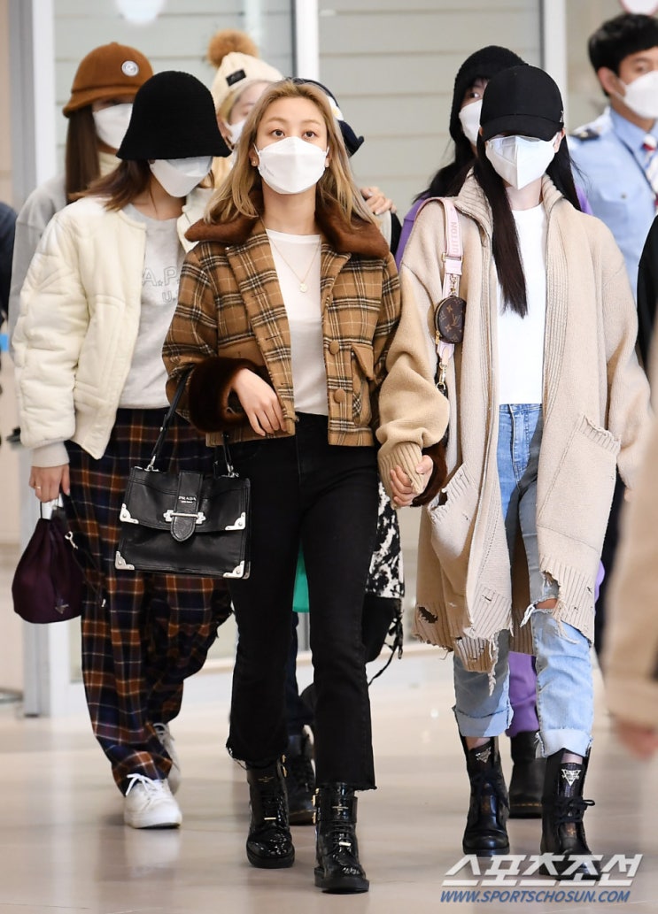 200224 트와이스 in 공항 200224 트와이스 in 공항