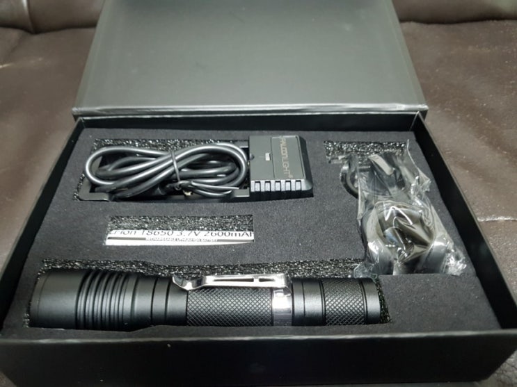  팔콘라이트 FL-610PLUS LED후레쉬 캠핑랜턴으로도 딱~24,000원^^