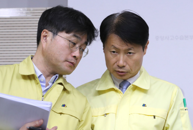  코로나19 막기위해 대구,경북 최대한 봉쇄