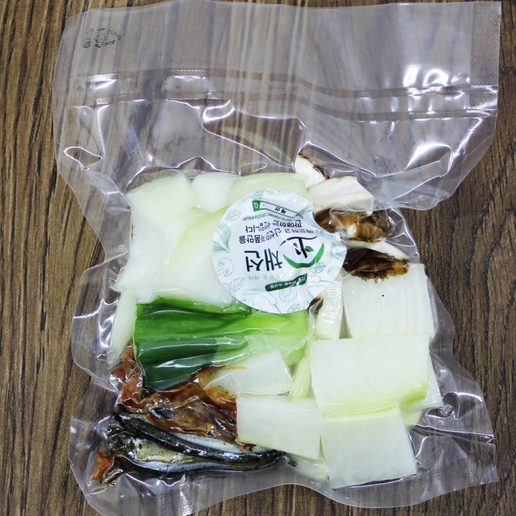  할인특가 로켓프레시 ; 채선 간편손질야채 무 양파 대파 건새우 다시멸치 표고 수입산 국내산 다시육수110g 1팩 110g ; 식품