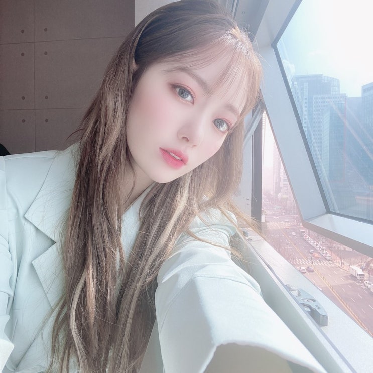  아이즈원 사쿠라 피에스타 외모 리즈 갱신
