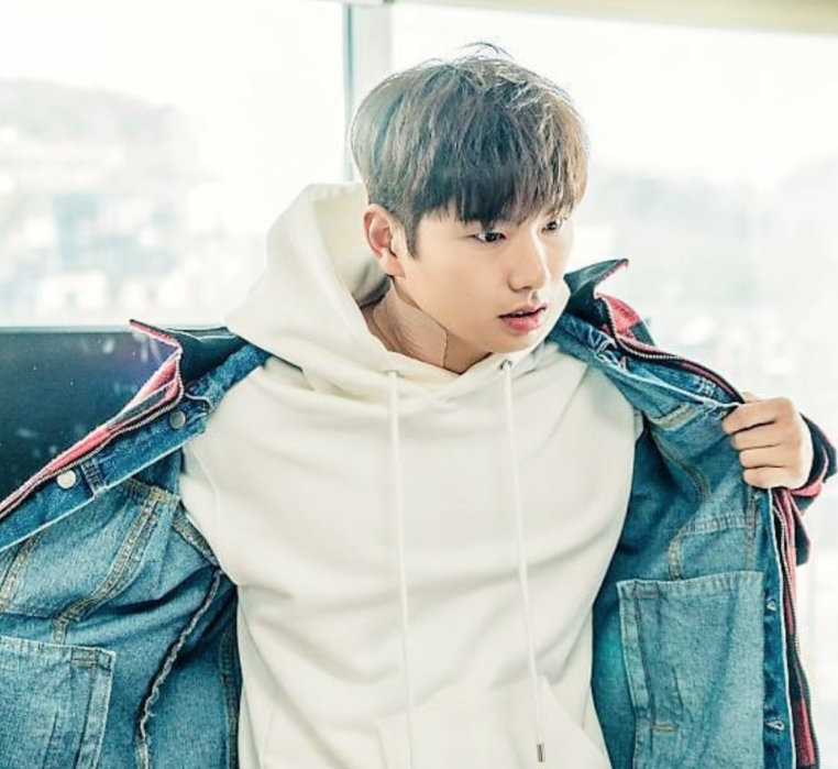이이경 나이 키 칼퇴근, 배우에서 트로트 가수로 변신! 공감 100%!