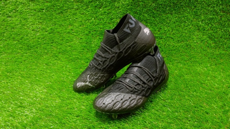 푸마축구화 풋살화 신상 퓨쳐 5.1 넷핏 FG/AG(10575502)이클립스팩 스페셜 에디션 출시