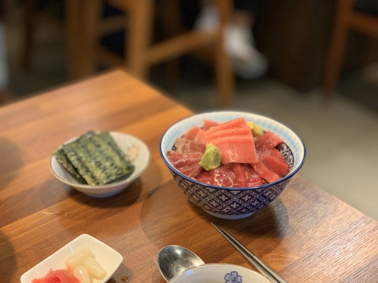  쌍문역 쌍리단길 맛집. 이코이 참치덮밥 연어덮밥 먹방 후기.