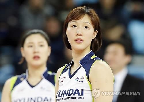 ì—¬ìžë°°êµ¬ì„ ìˆ˜ í™©ì—°ì£¼ ê¹€í¬ì§„ ë¬¸ì •ì› ê°•ì†Œíœ˜ëŠ