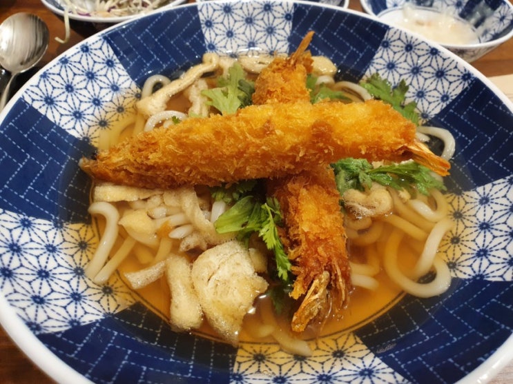  청당동 깔끔한 일식집, 대접